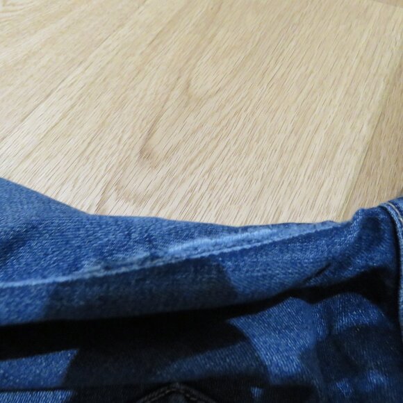 MOTHER The Hustler Ankle Fray Jeans in On The Edge - Size 26 - Picture 14 of 14